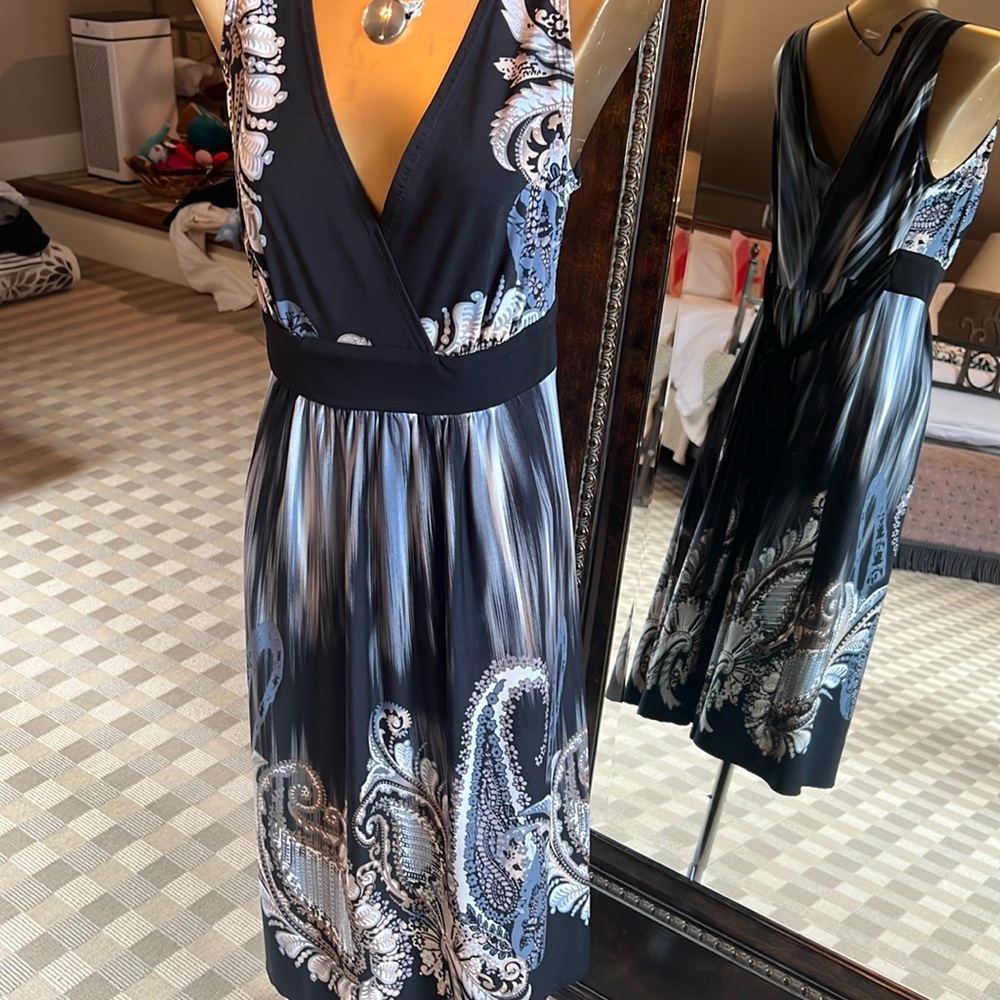 Connected beautiful, dressed size medium